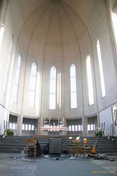 Electronic music on the floor of Hallsgrimskirkja