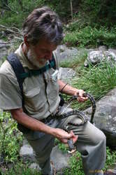 Derek has a closer lok