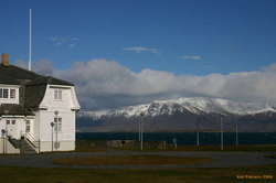 Esja and the cold war house 