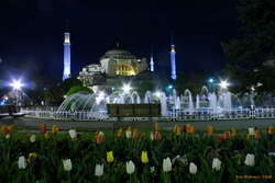 The Aya Sofya at night