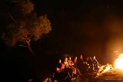 Karl, Jess, Jared, Nerida, Morgs, Ben, Matt sitting around the Chimaera