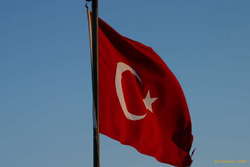 Most peaks of any size had a nice big flag on them