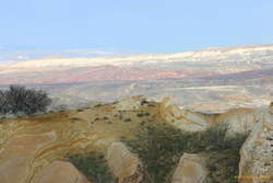 Coloured rocks on a bigger scale near Ürgüp