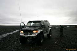 Our taxi, the sandur, Nerida and Jared