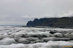 Looking down Skeiðarárjökull towards Súlutindur and the sandur by the highway
