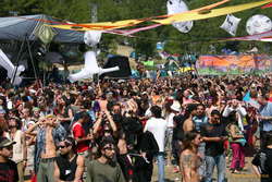 Everyone in matching glasses