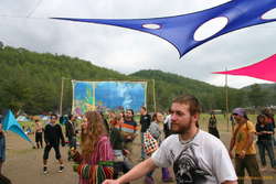 Nerida eats a lemon for breakfast, Jared gets an early morning dance