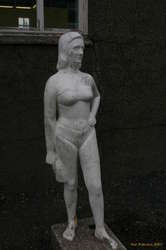 Statue outside the swimming pool in Ísafjörður