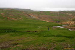 Lee strolls down valley