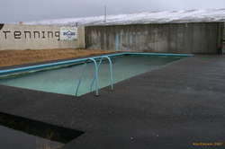 The pool at Brautatunga.  Still hot, but still deserted.