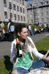 Íris on Austurvöllur.