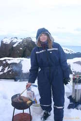 Alda grills lobster and pineapple