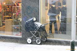 Bubs chilling out front