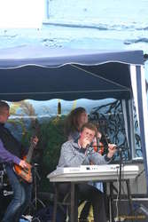 Part? of <3 Svannhvít, having fun