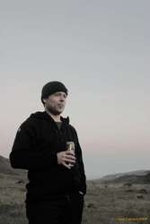 Guido contemplates his future, Reykjadalur