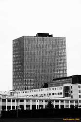 Big glass empty. Höfðatorg.