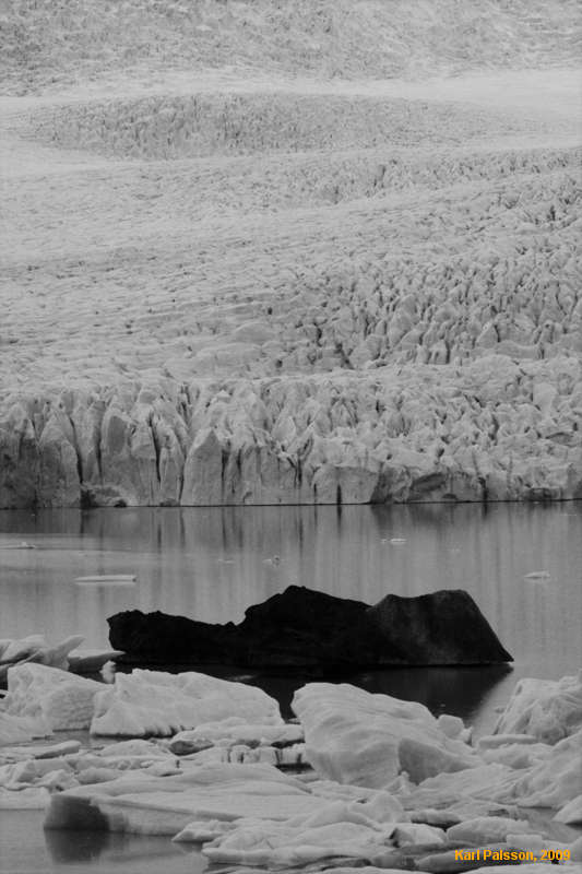 Black berg in Fjallslón