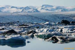 Descending down into Jökulsárlón