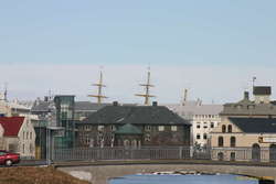 What's that behind the parliament building?