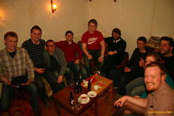 Crammed into Hemmi og Valdi