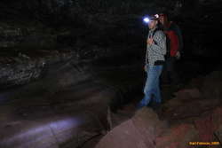 Bjöggi and Steph admiring the smooth walls in Litli Björn