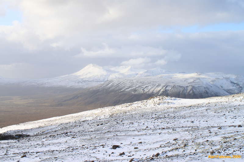 Over Ármansfell to Botnsúlur