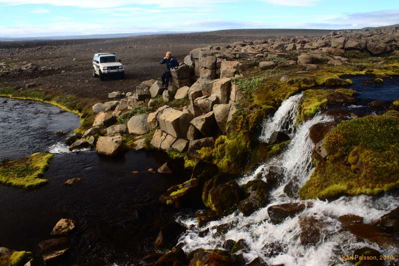 Lunch at the Oasis, top of Öxnadalsá