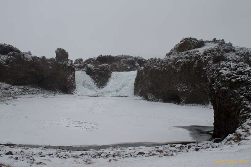 Hjalparfoss in winter