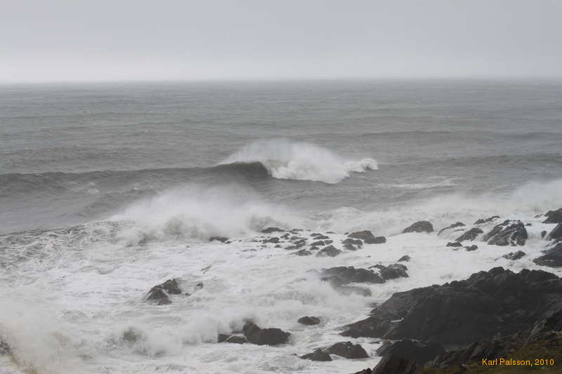 Breakers off Hvalsnes