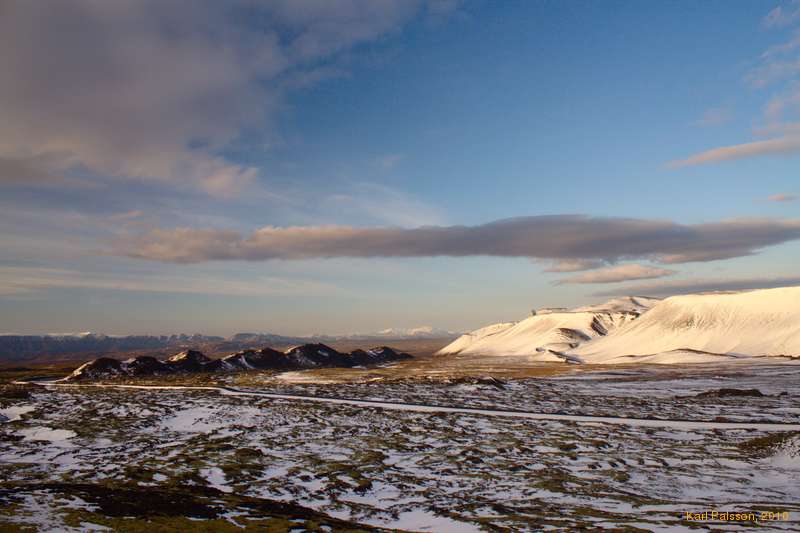 Looking to Rauðuhnukar and Vífelsfell from Eldborg.