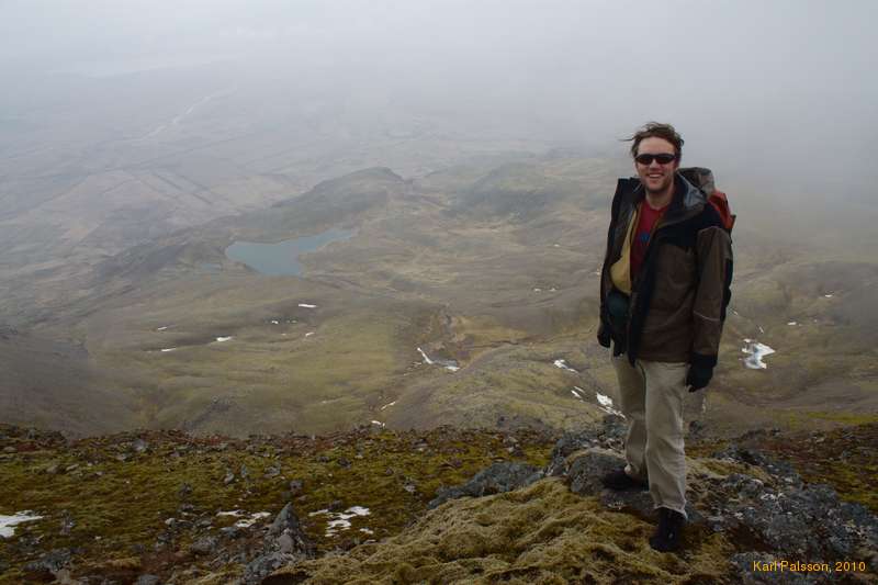 Looking down into Vatnadalur from Skarðshyrna