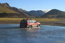 Driving into Landmannalaugur