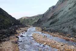 Grænagil, between the lava and Bláhnúkur