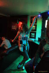 Tóta struts her stuff