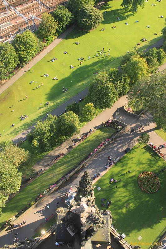 Down into Prince's Street Gardens