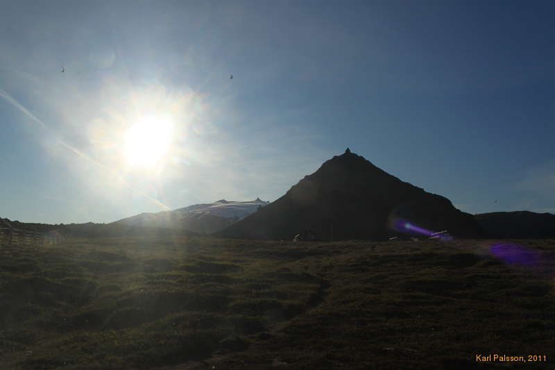 Afternoon sun by Arnarstapi