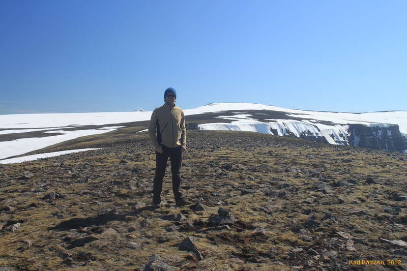 A bit far over to Hátindur on the horizon for today