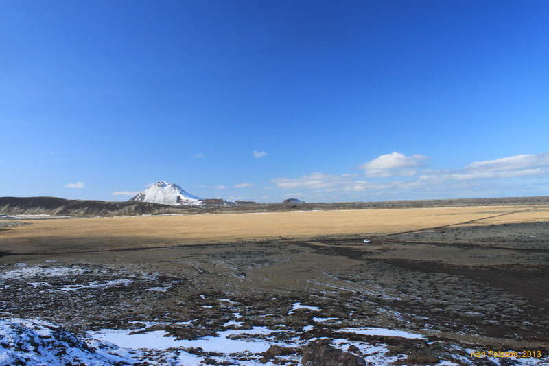 Keilir from the slopes of Trölladyngja