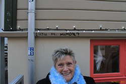 Do you have a sense of humour? (With a convenient tourist)