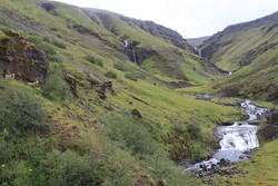Steeper terrain leading up into the head of the valley