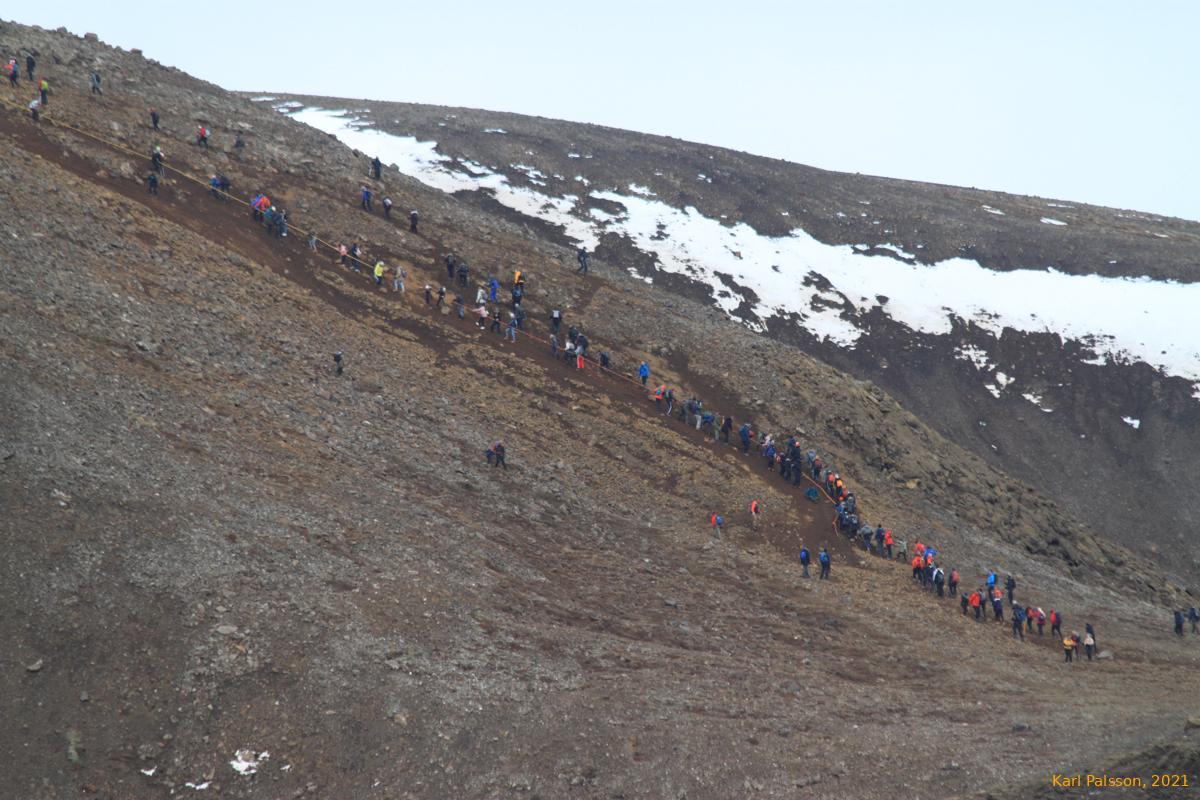 Hordes of people on route A